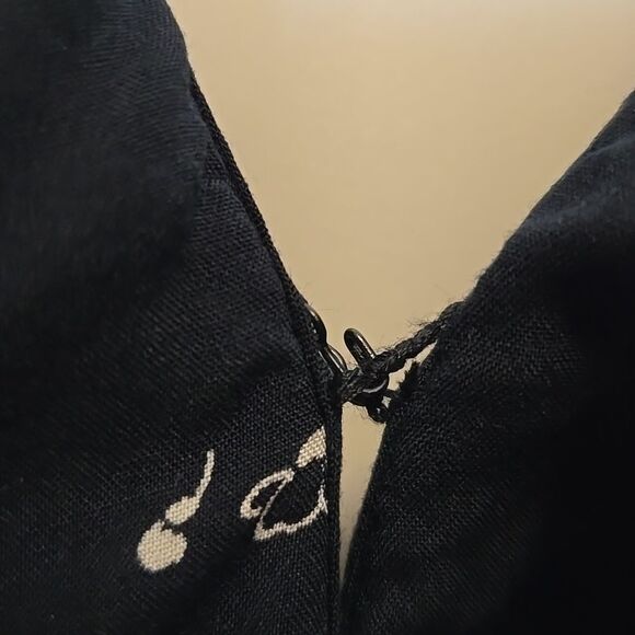 PAIGE Abelie Surplice Wrap Top XS Long Sleeve Black White Floral Rayon Ruffled - Picture 10 of 16